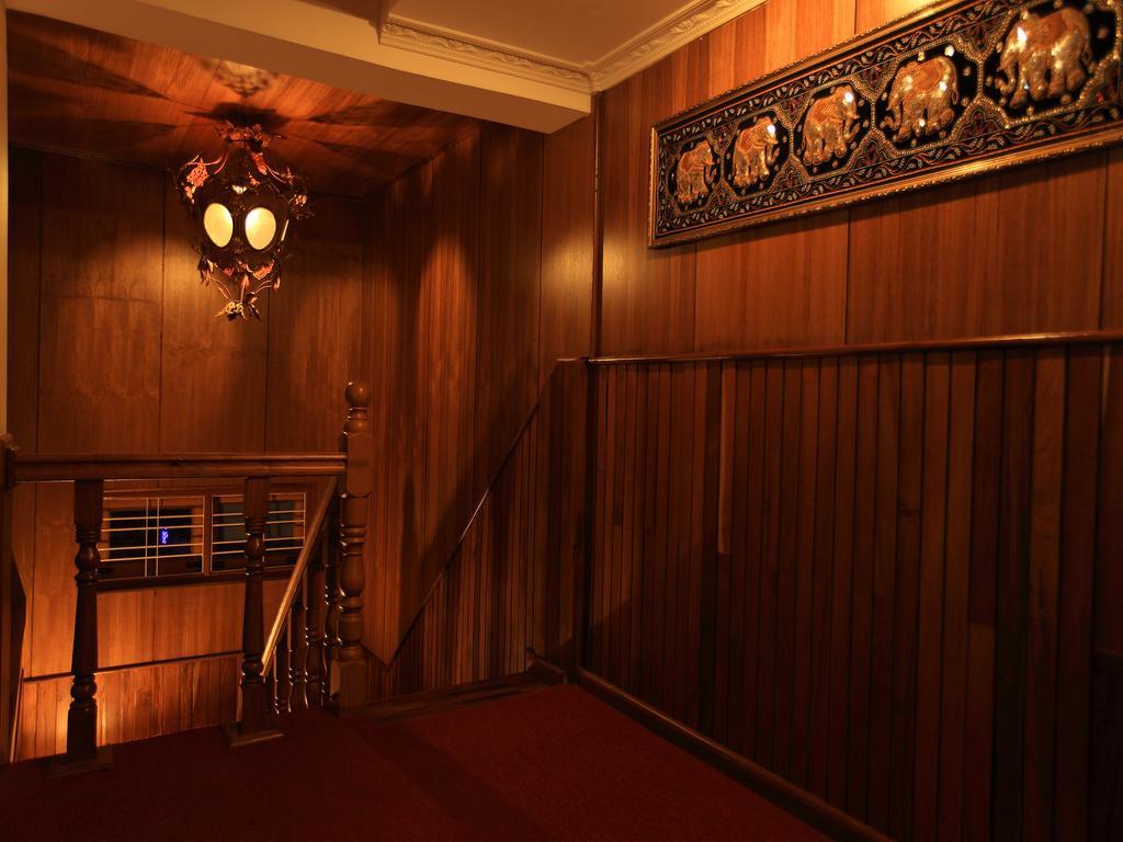 The Hotel Emperor Mandalay Exterior foto